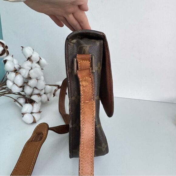 ✅AUTHENTIC✅LOUIS VUITTON SAINT CLOUD GM - Picture 7 of 17